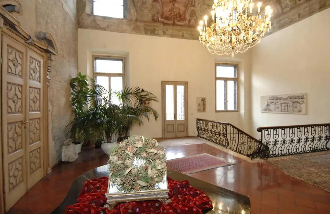 Palazzo Arrivabene B&B-1