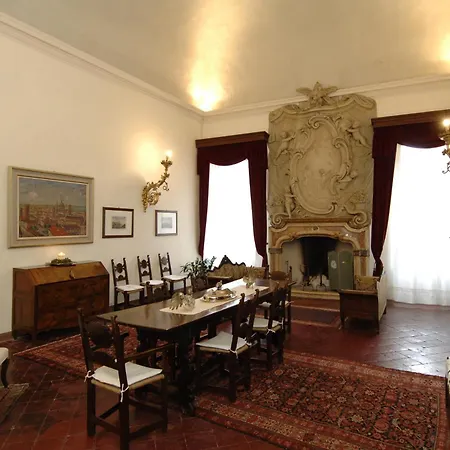 Palazzo Arrivabene B&B-2