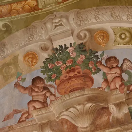 Palazzo Arrivabene B&B-3